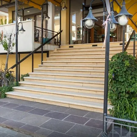 Teti فندق بيلاريا-إيجيا مارينا